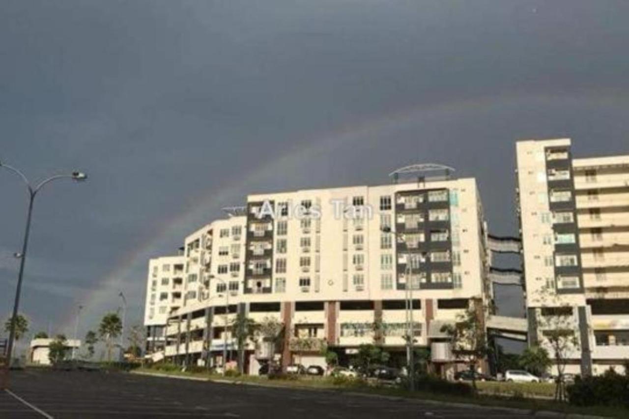 Aeon Tebrau Apartment Johor Bahru - By Room - Екстер'єр фото